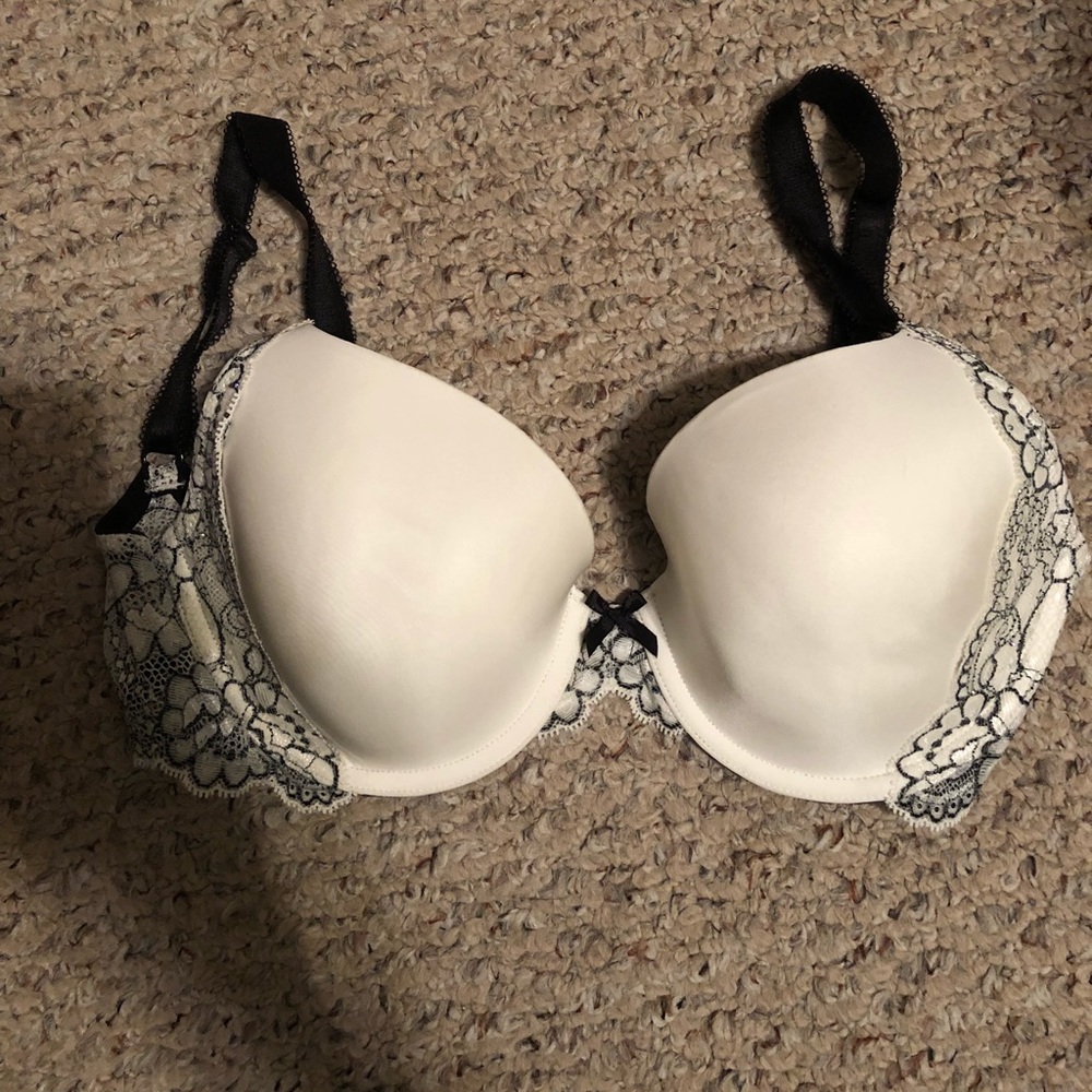 Victoria’s Secret Bra